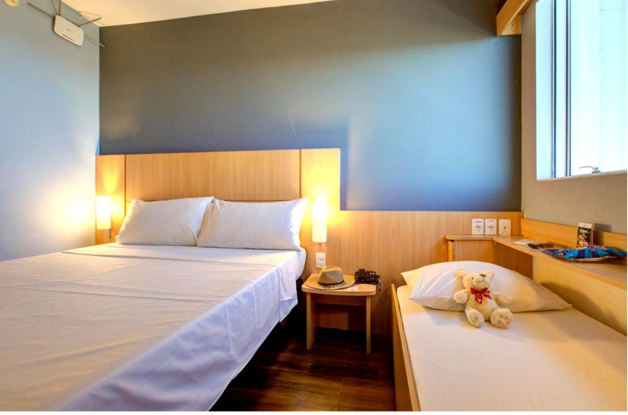 ibis Vitoria Praia de Camburi Exterior foto