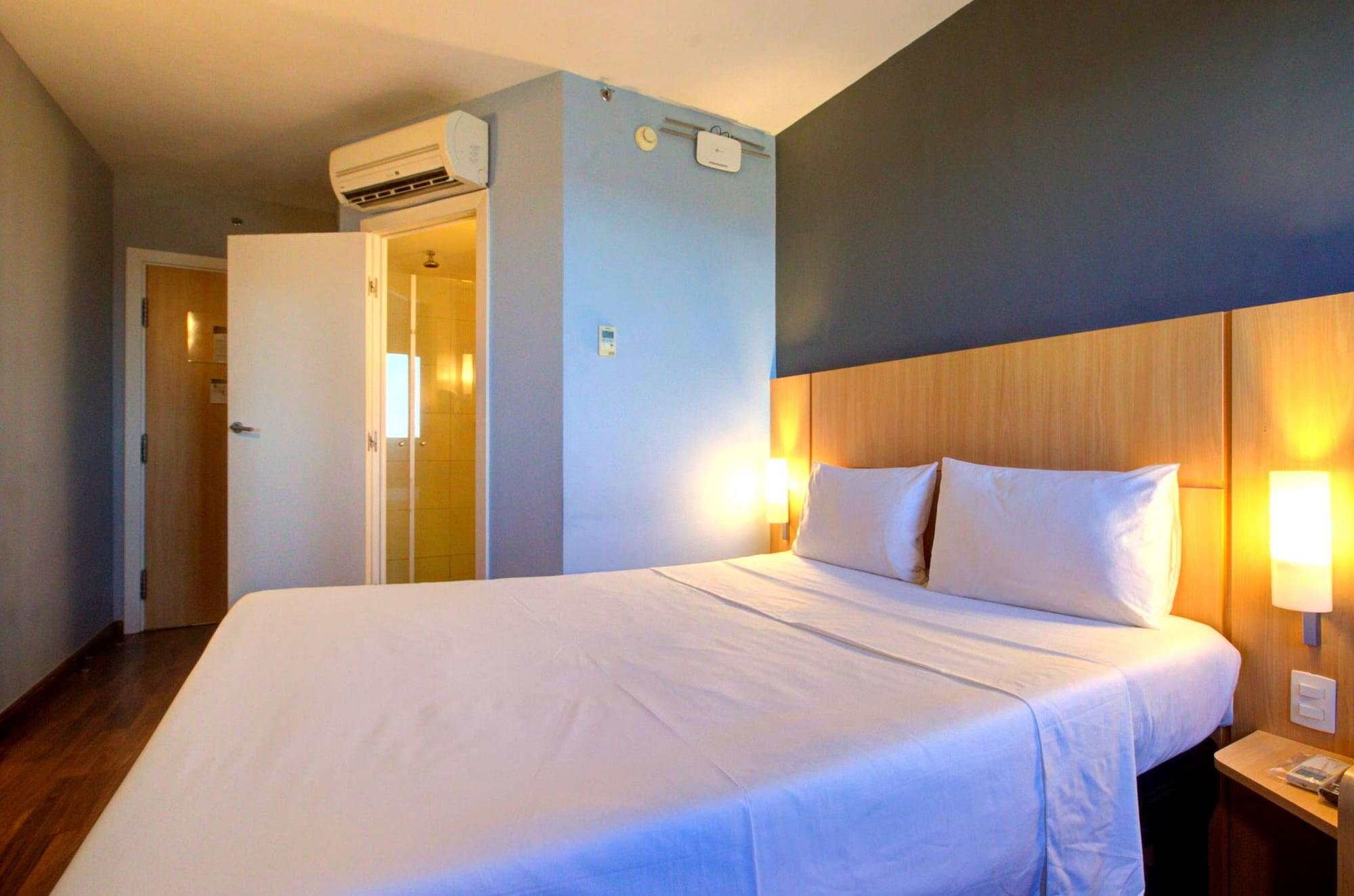 ibis Vitoria Praia de Camburi Exterior foto