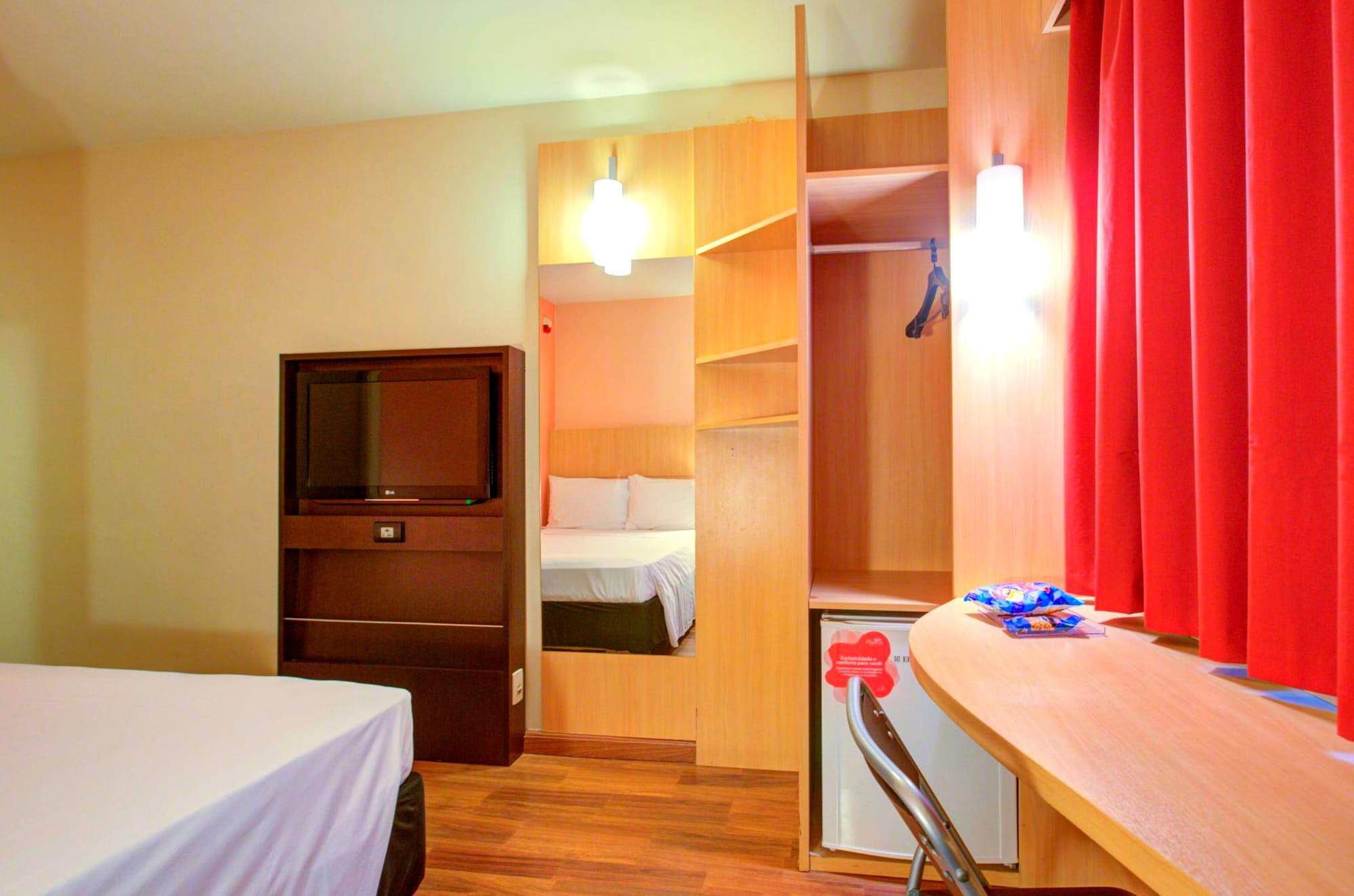 ibis Vitoria Praia de Camburi Exterior foto