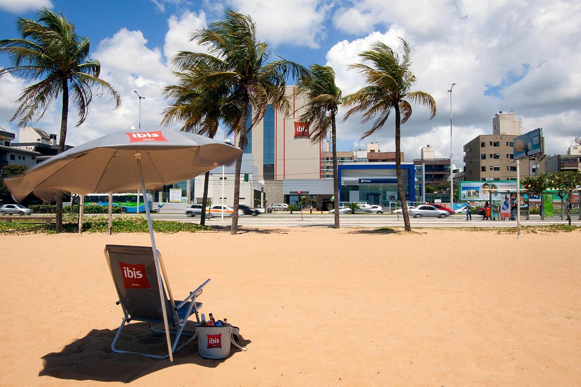 ibis Vitoria Praia de Camburi Exterior foto